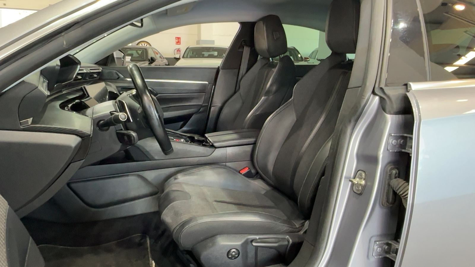 PEUGEOT 508 — interior asientos delanteros | CSV Motor BARCELONA