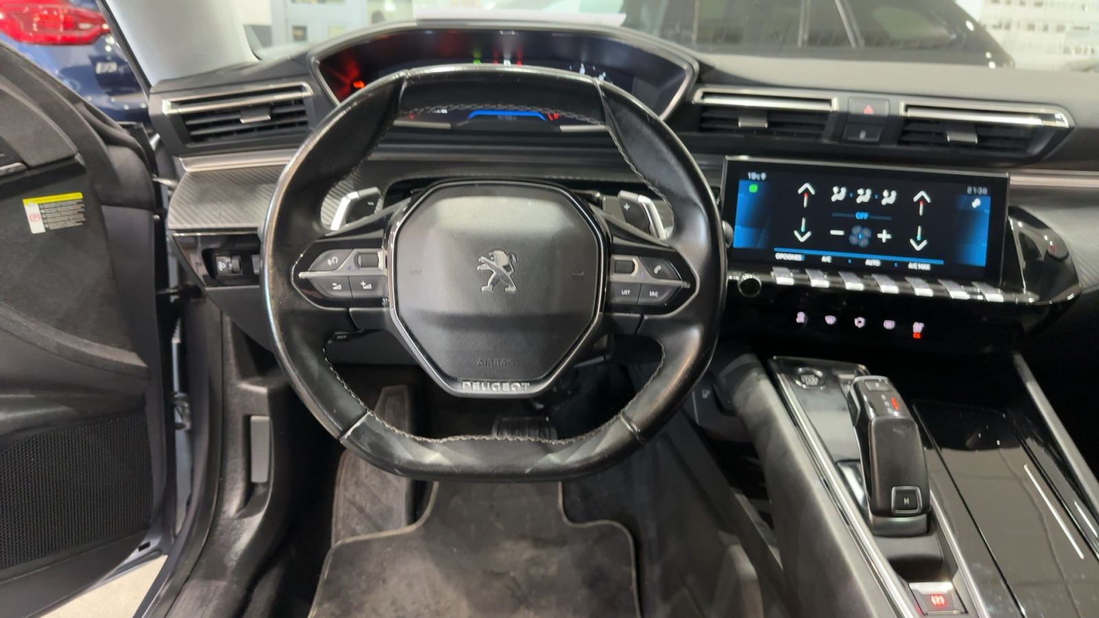 PEUGEOT 508 — detalle del volante | CSV Motor BARCELONA