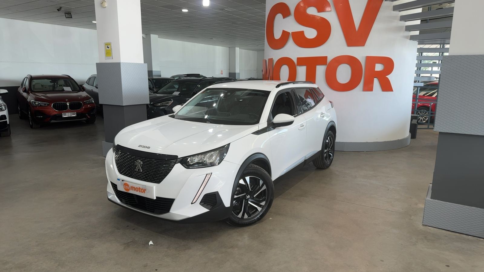 PEUGEOT 2008 — vista 3/4 delantera izquierda | CSV Motor VALDEFUENTES