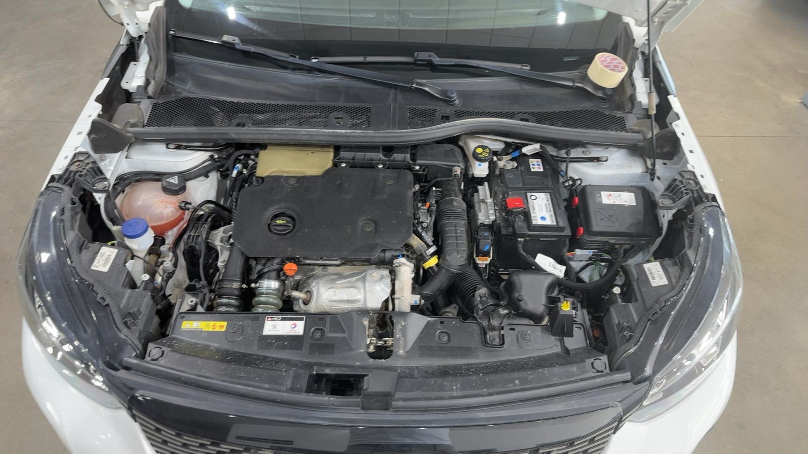 PEUGEOT 2008 — vano motor | CSV Motor VALDEFUENTES
