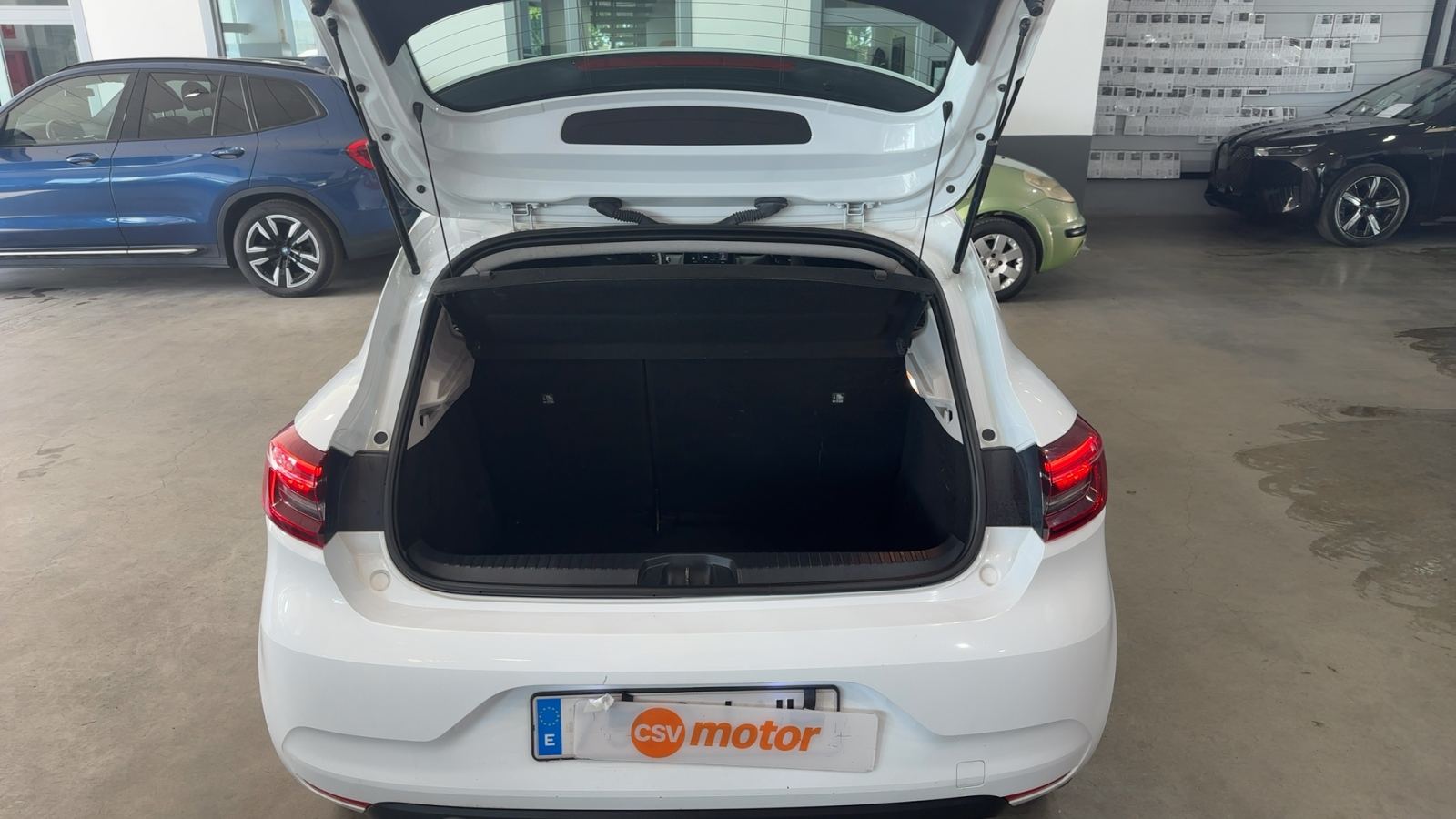 RENAULT CLIO — maletero abierto | CSV Motor VALDEFUENTES