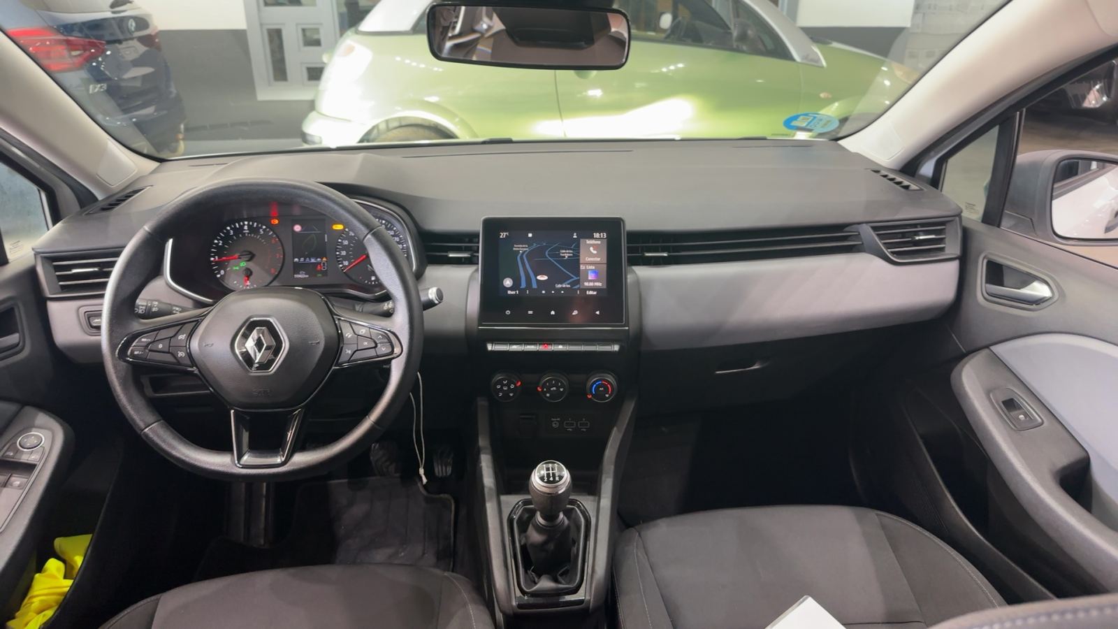 RENAULT CLIO — salpicadero y consola central | CSV Motor VALDEFUENTES