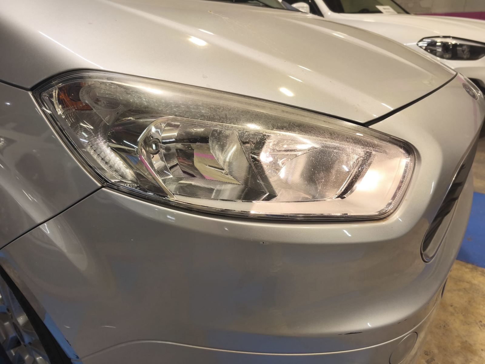 Foto 16 de FORD TOURNEO COURIER 2016 en venta en CSV Motor SEVILLA