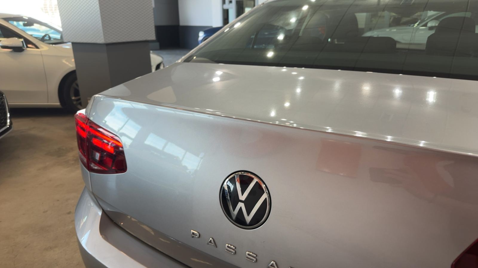 VOLKSWAGEN PASSAT — detalle trasero | CSV Motor VALDEFUENTES