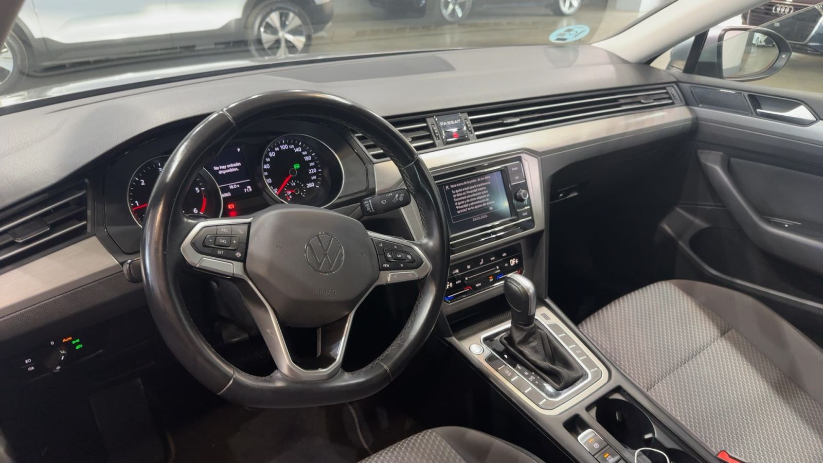VOLKSWAGEN PASSAT — salpicadero y consola central | CSV Motor VALDEFUENTES