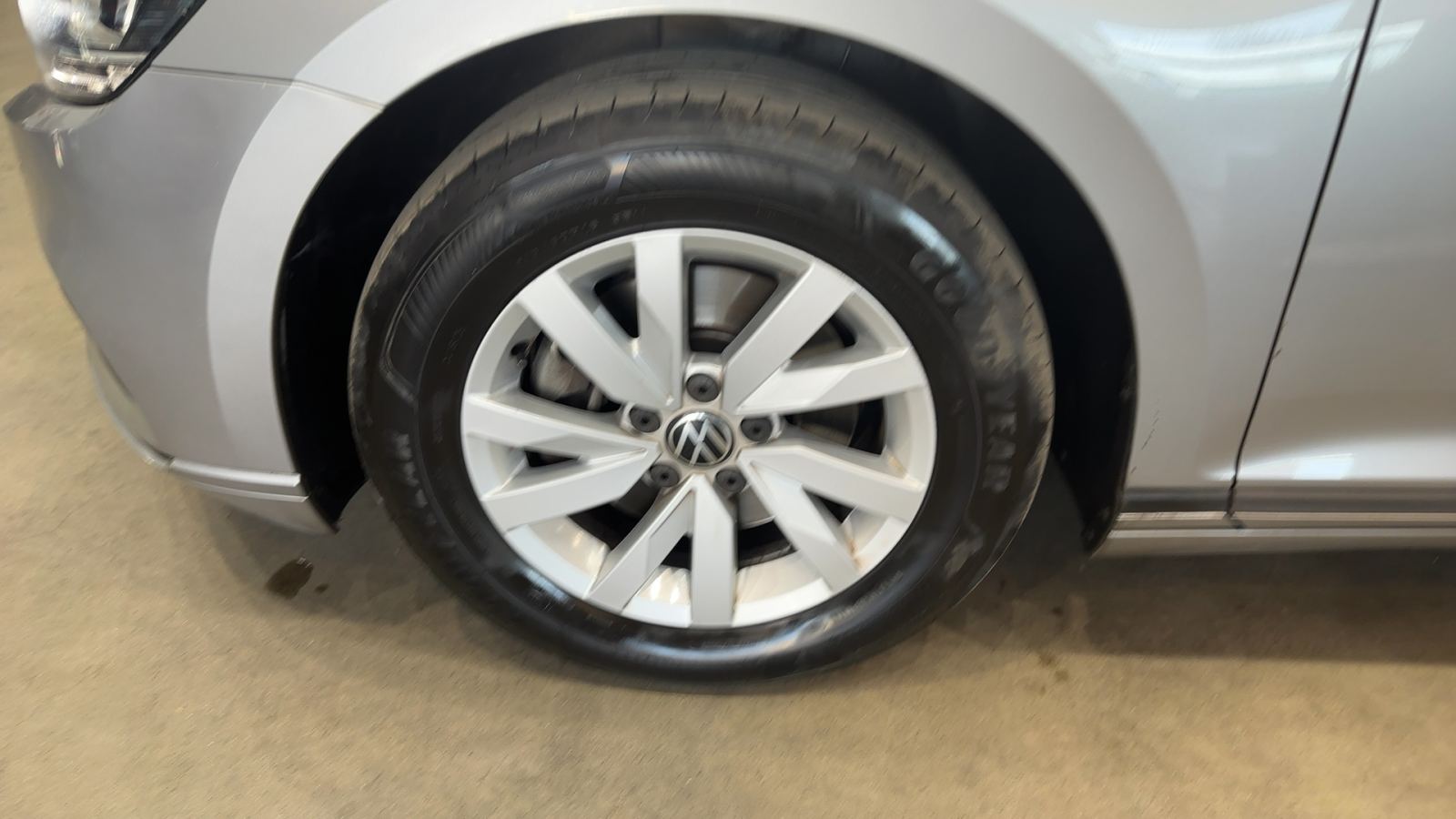 VOLKSWAGEN PASSAT — llantas y neumáticos | CSV Motor VALDEFUENTES