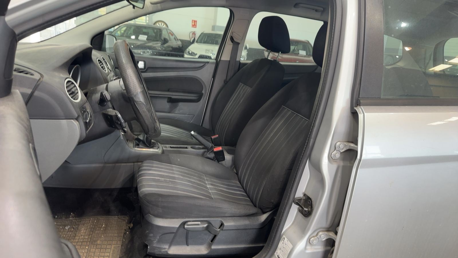 FORD FOCUS — interior asientos delanteros | CSV Motor VALDEFUENTES