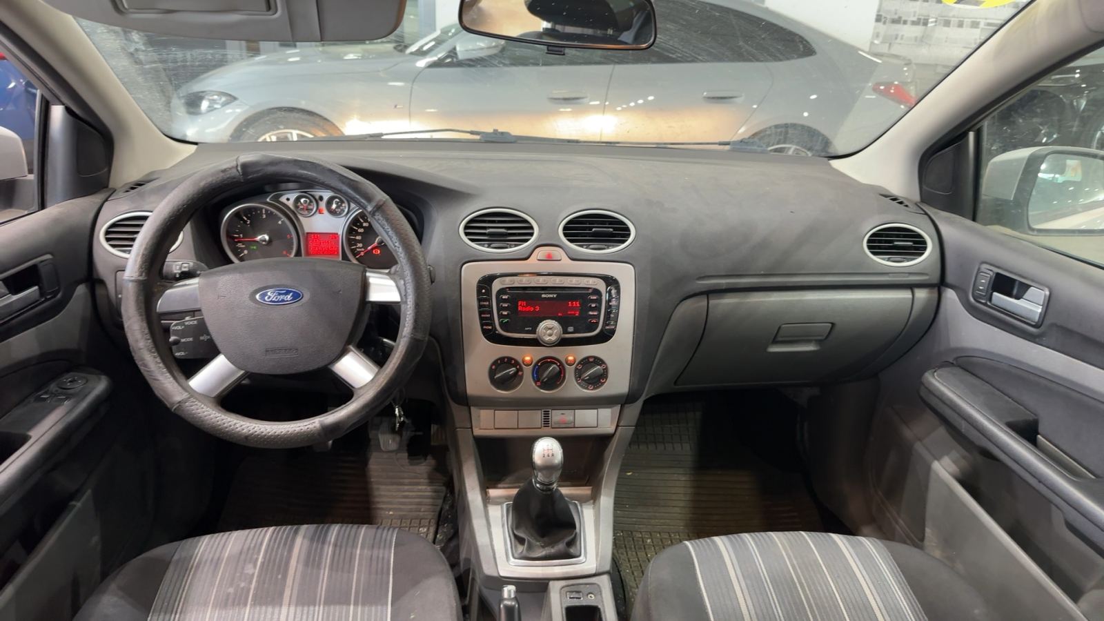 FORD FOCUS — salpicadero y consola central | CSV Motor VALDEFUENTES