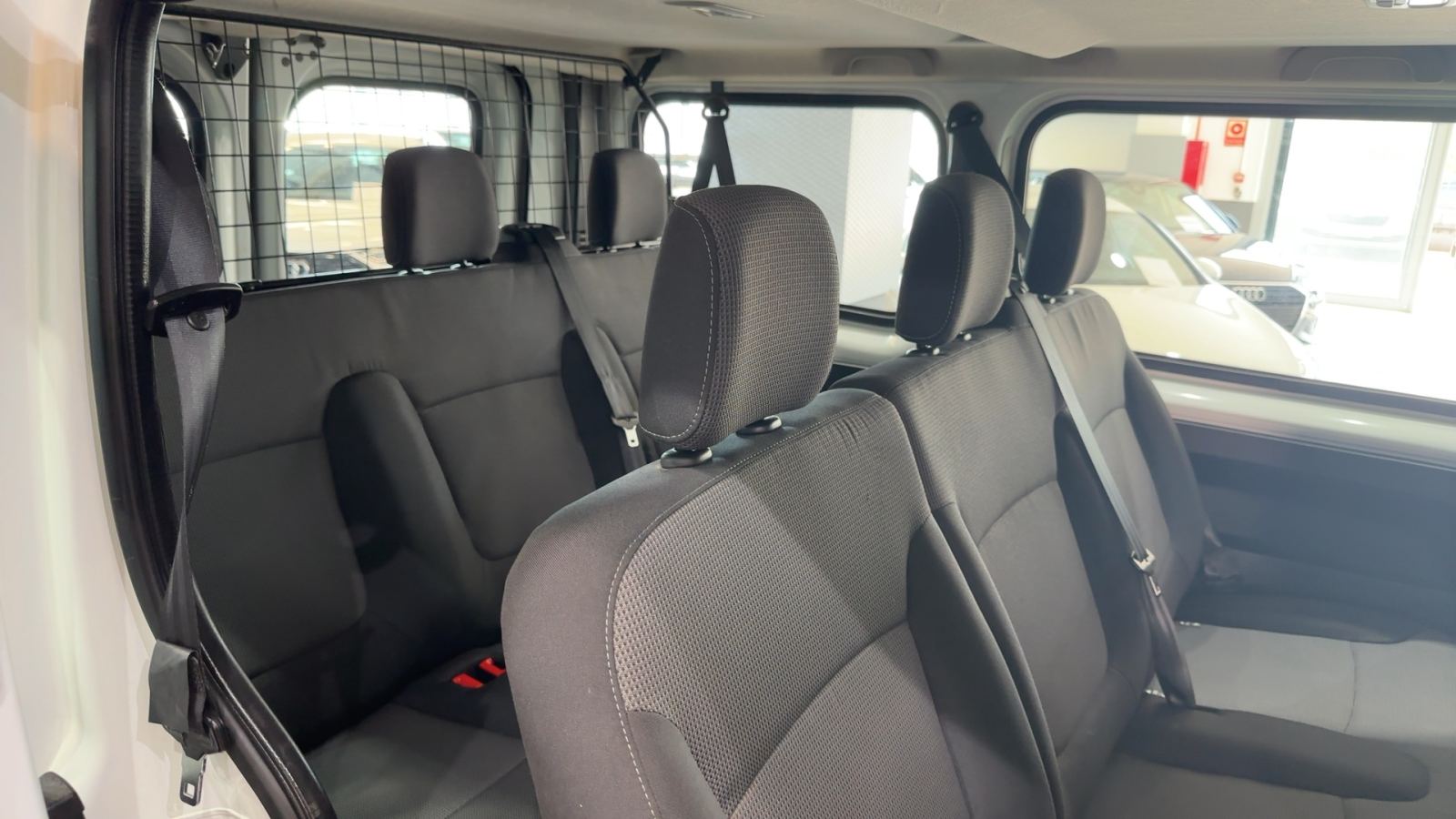 RENAULT TRAFIC — detalle extras | CSV Motor VALDEFUENTES