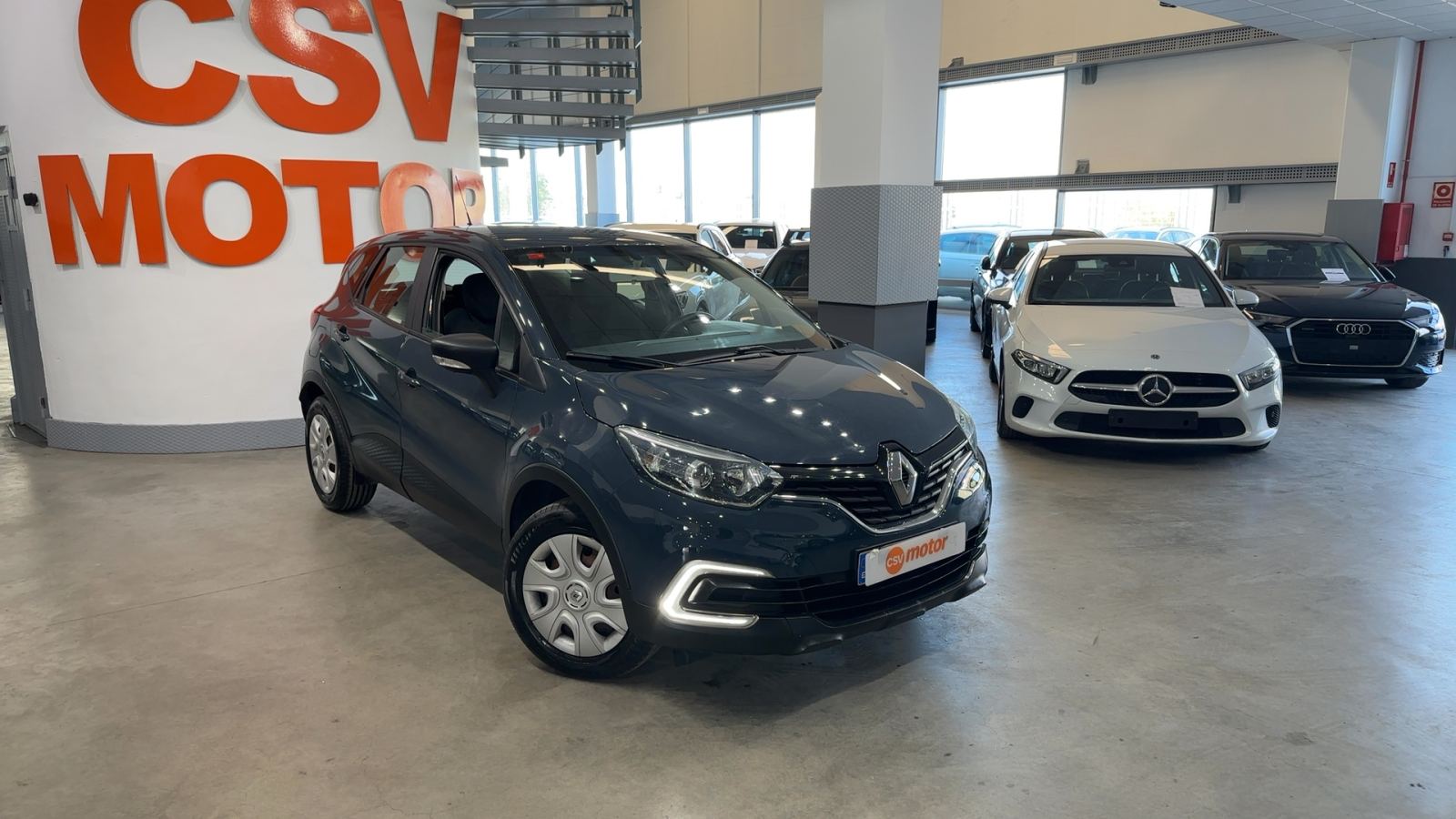 RENAULT CAPTUR — vista 3/4 delantera derecha | CSV Motor VALDEFUENTES