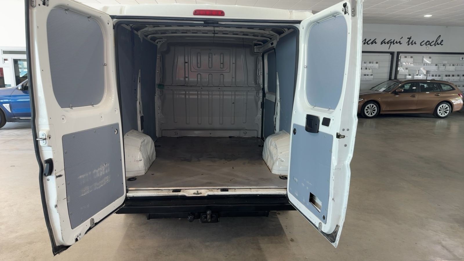 PEUGEOT BOXER — maletero abierto | CSV Motor VALDEFUENTES