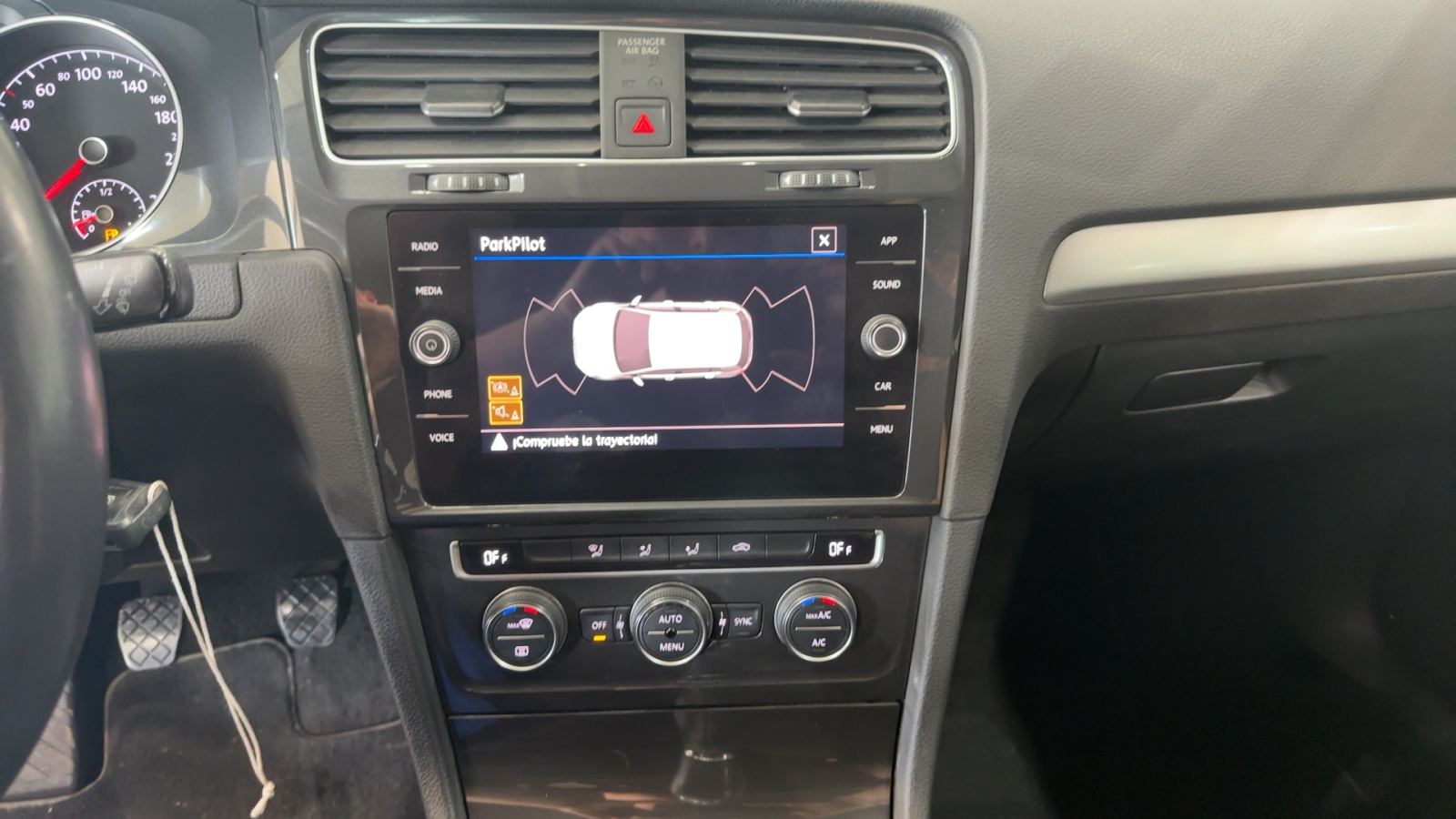 VOLKSWAGEN GOLF — pantalla multimedia | CSV Motor VALDEFUENTES
