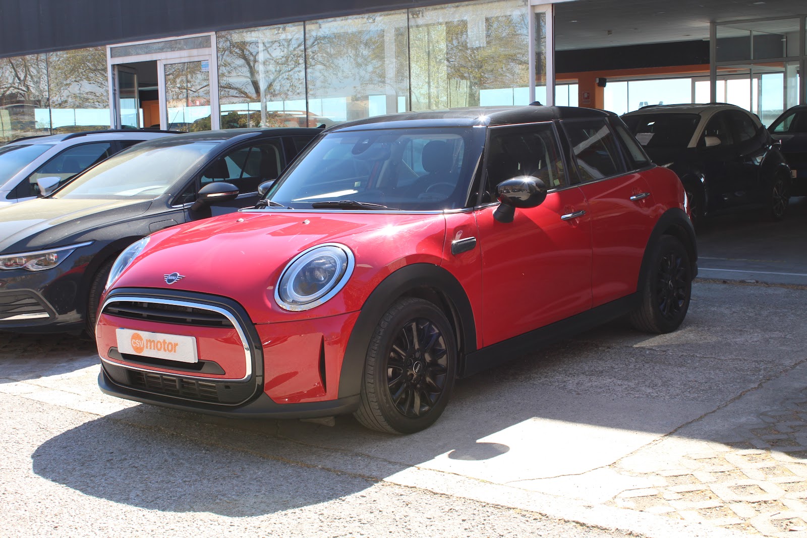 Foto 2 de MINI MINI 2024 en venta en CSV Motor BARCELONA