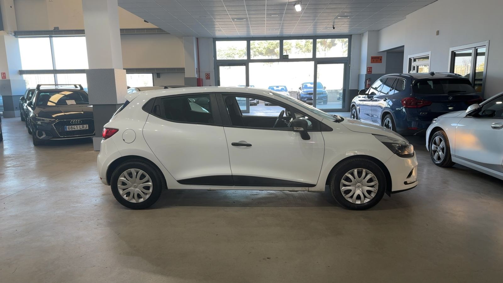 RENAULT CLIO — perfil lateral izquierdo | CSV Motor VALENCIA