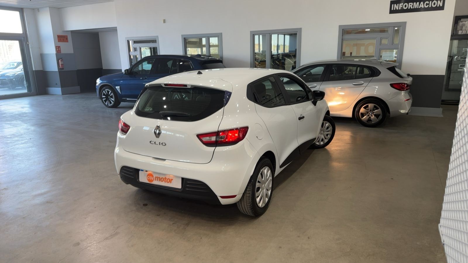 RENAULT CLIO — vista 3/4 trasera derecha | CSV Motor VALENCIA