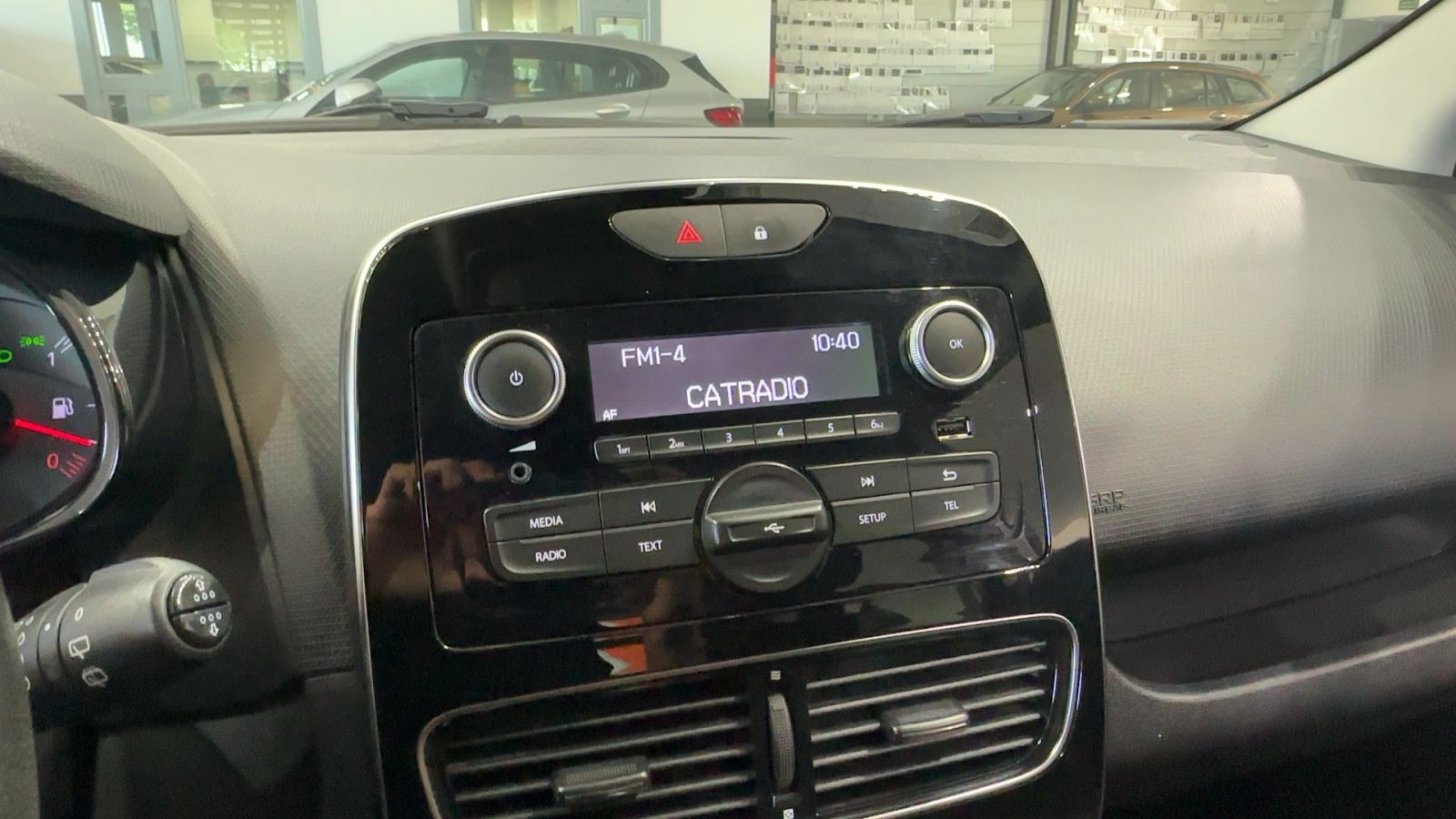RENAULT CLIO — pantalla multimedia | CSV Motor VALENCIA