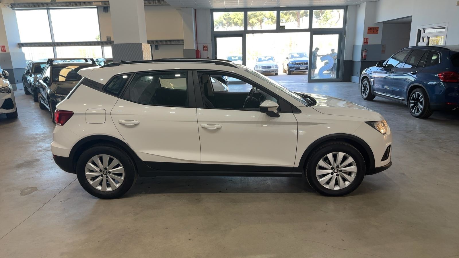 SEAT ARONA — perfil lateral derecho | CSV Motor BARCELONA