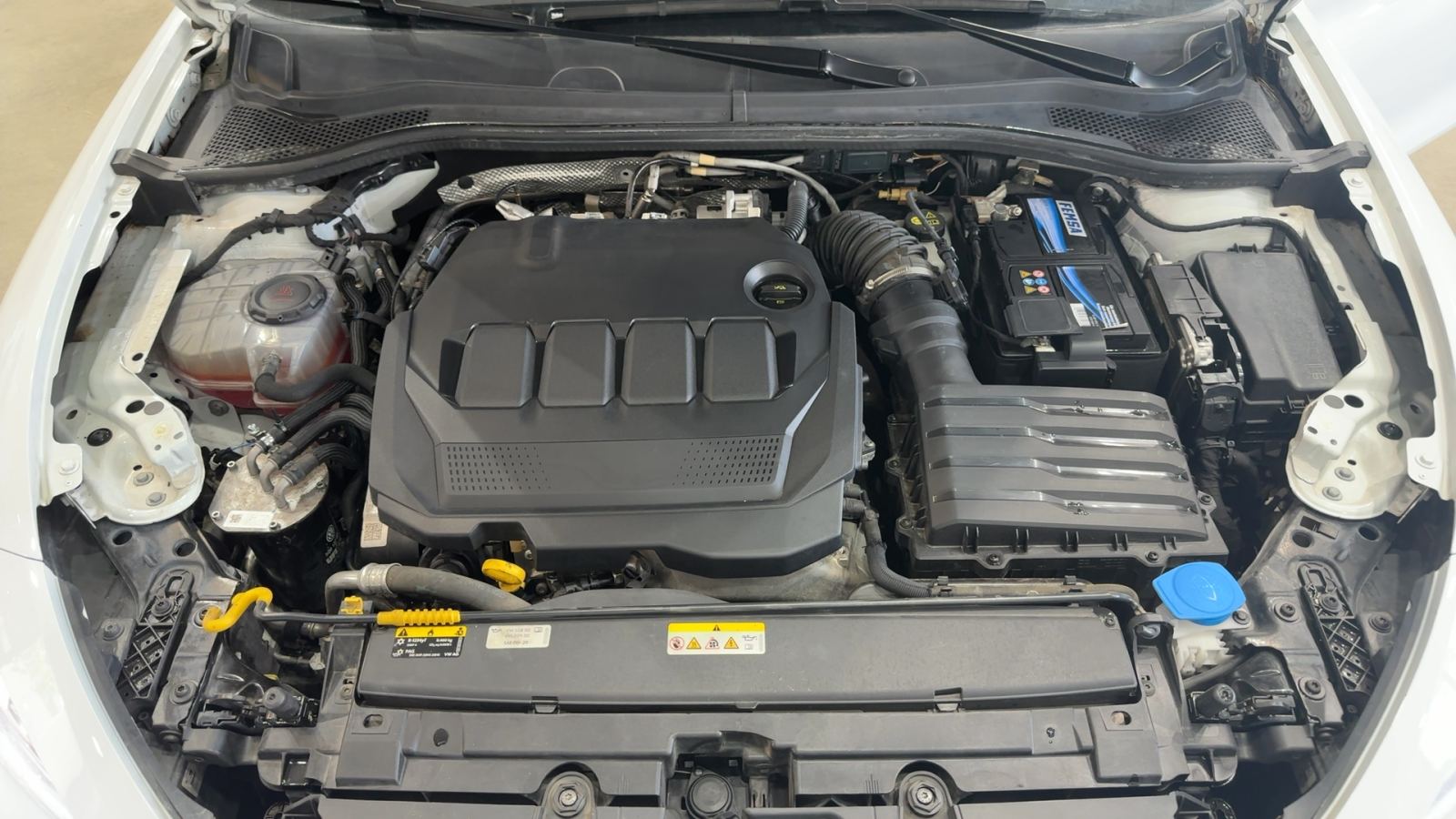 SEAT LEON — vano motor | CSV Motor VALDEFUENTES