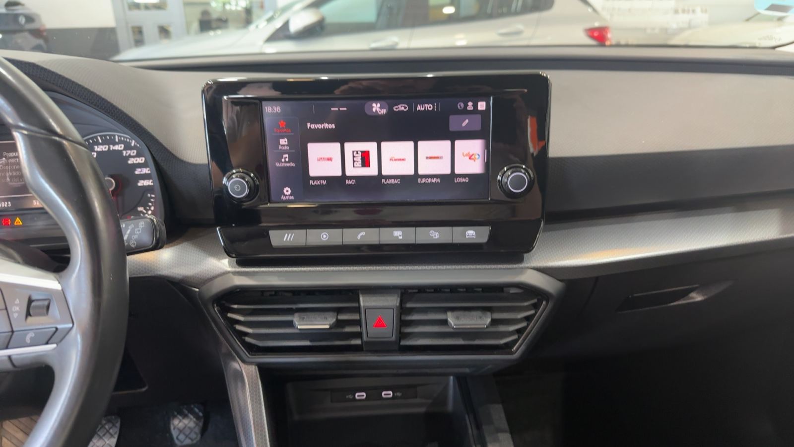 SEAT LEON — pantalla multimedia | CSV Motor VALDEFUENTES