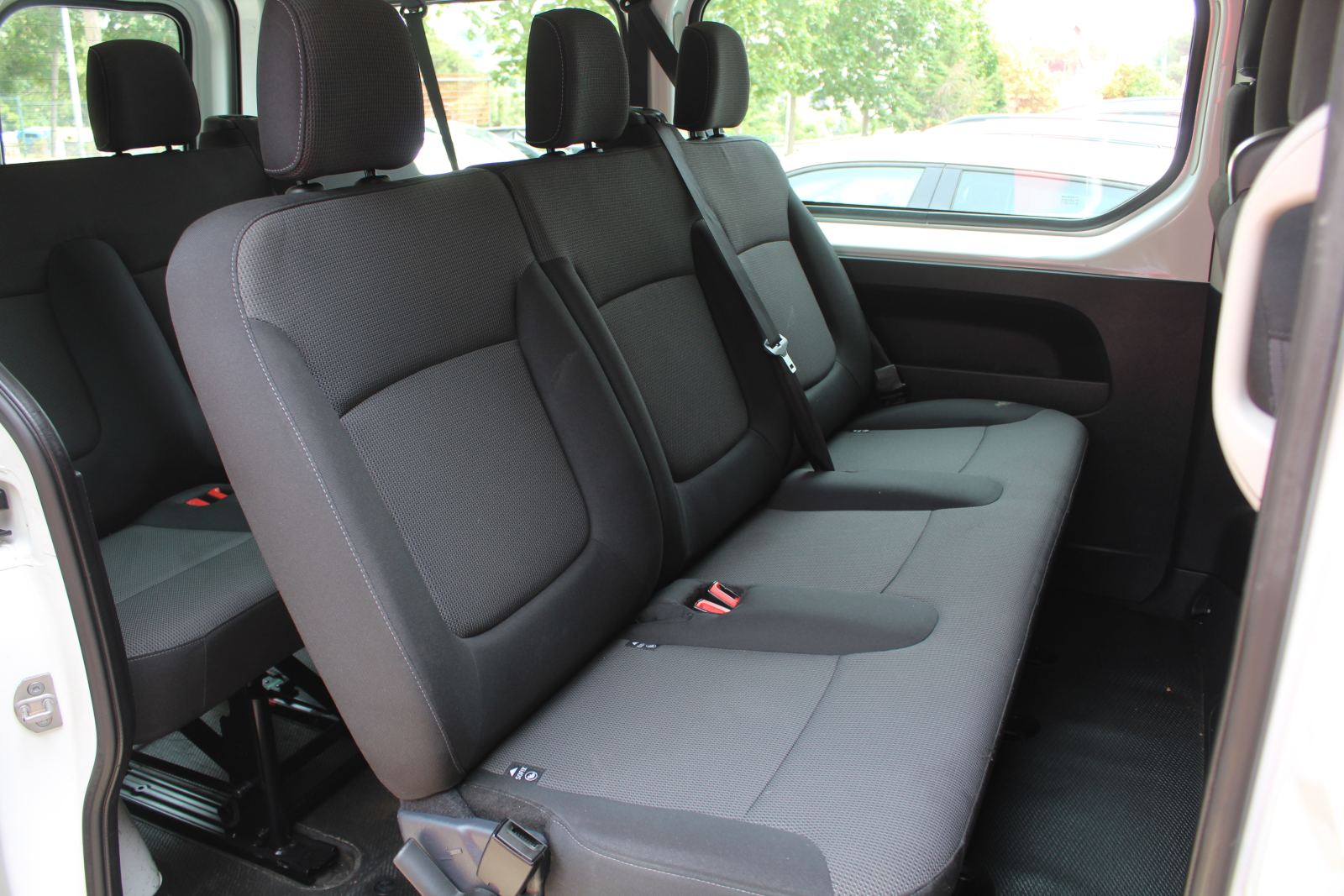 Foto 9 de RENAULT TRAFIC 2021 en venta en CSV Motor VALENCIA