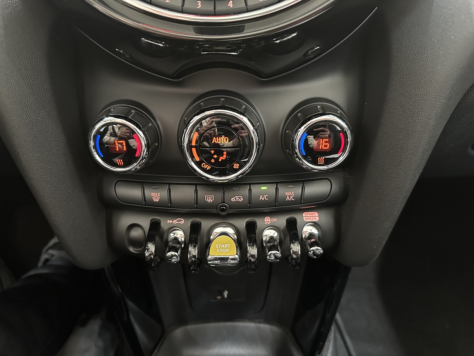 Foto 16 de MINI MINI 2020 en venta en CSV Motor VALDEFUENTES