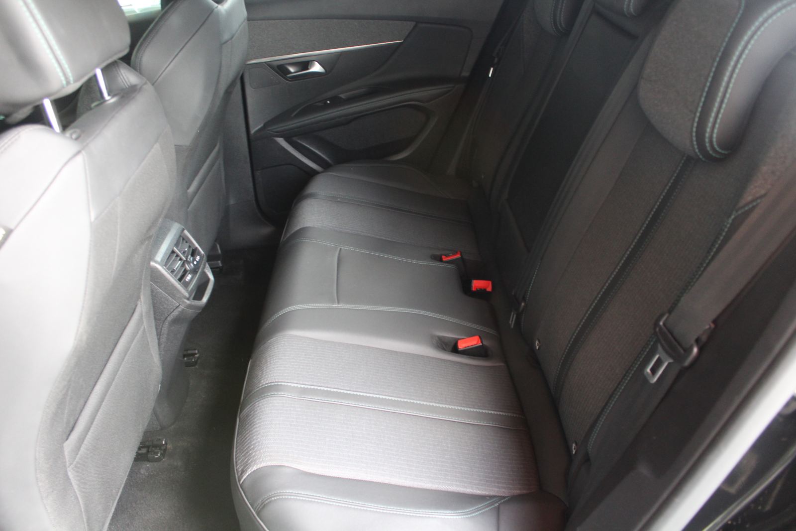 Foto 10 de PEUGEOT 3008 2023 en venta en CSV Motor BARCELONA