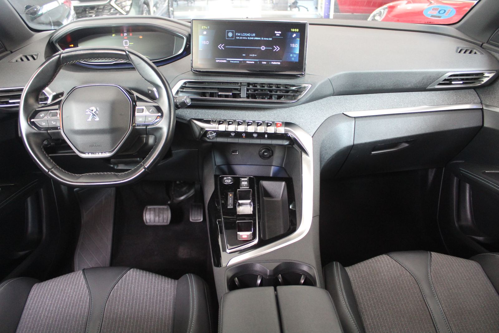 Foto 11 de PEUGEOT 3008 2023 en venta en CSV Motor BARCELONA