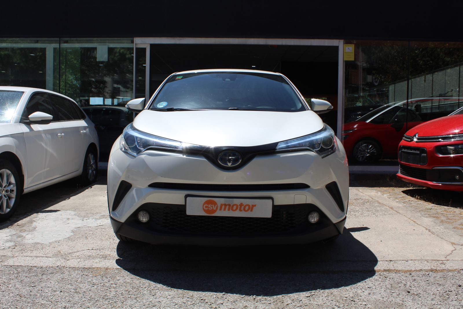 Foto 3 de TOYOTA C-HR 2019 en venta en CSV Motor VALDEFUENTES