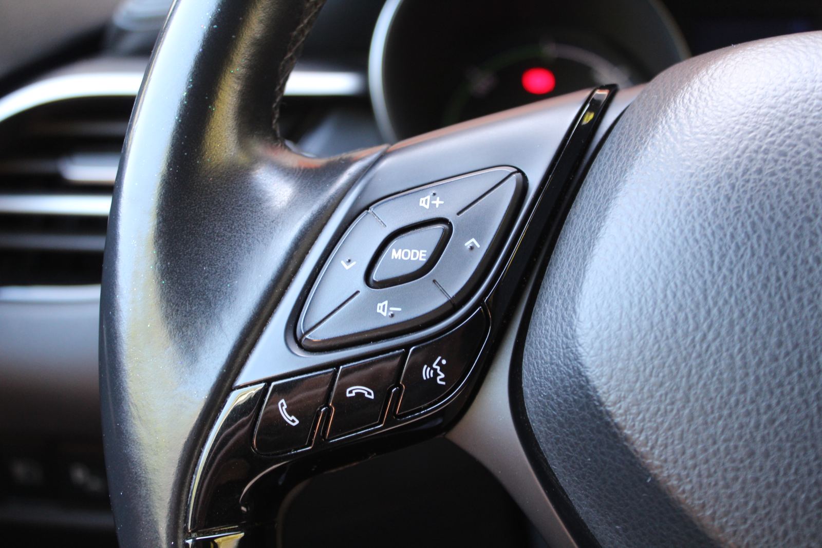 Foto 12 de TOYOTA C-HR 2019 en venta en CSV Motor VALDEFUENTES