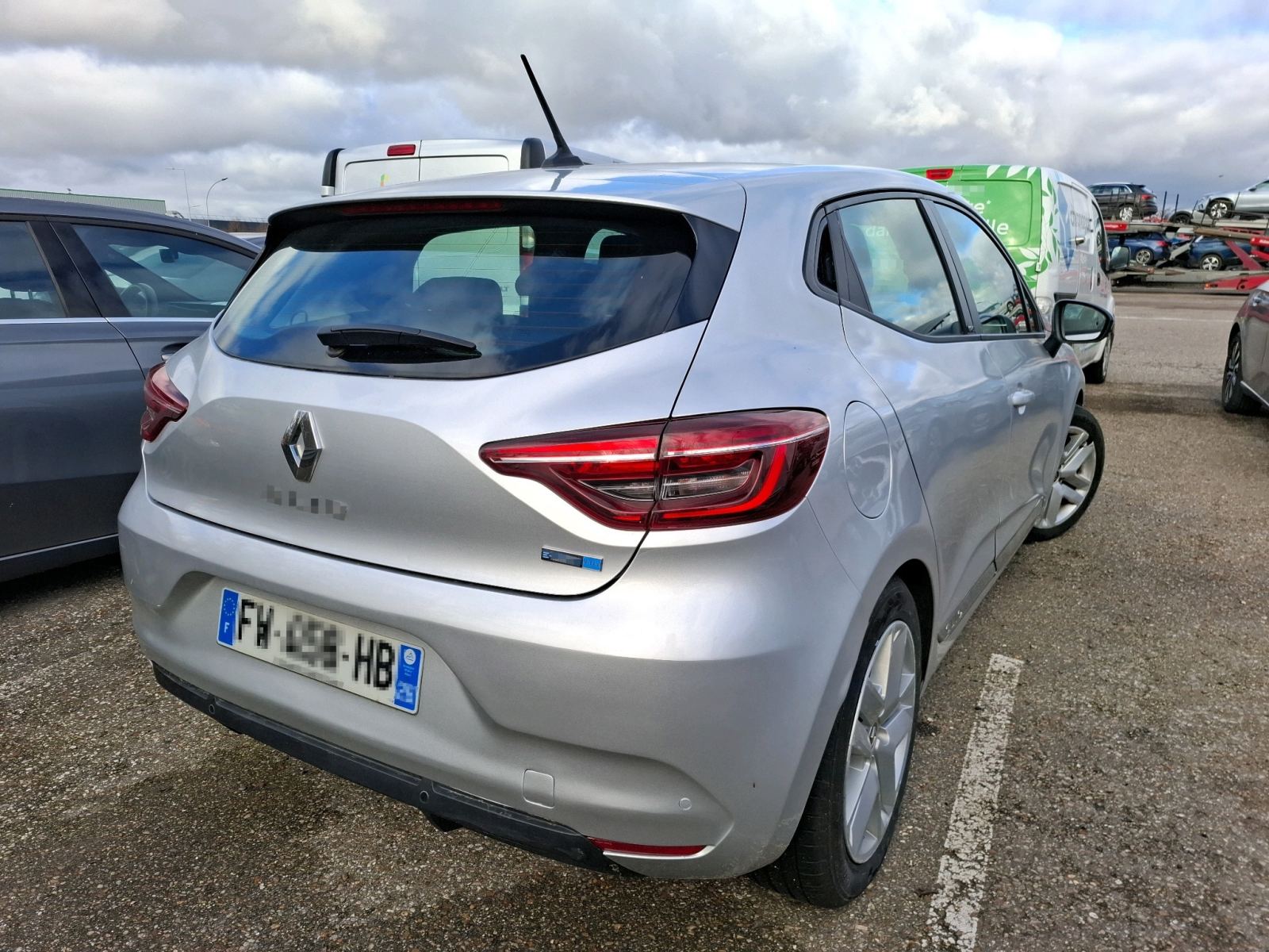 Foto 3 de RENAULT CLIO 2021 en venta en CSV Motor VALDEFUENTES
