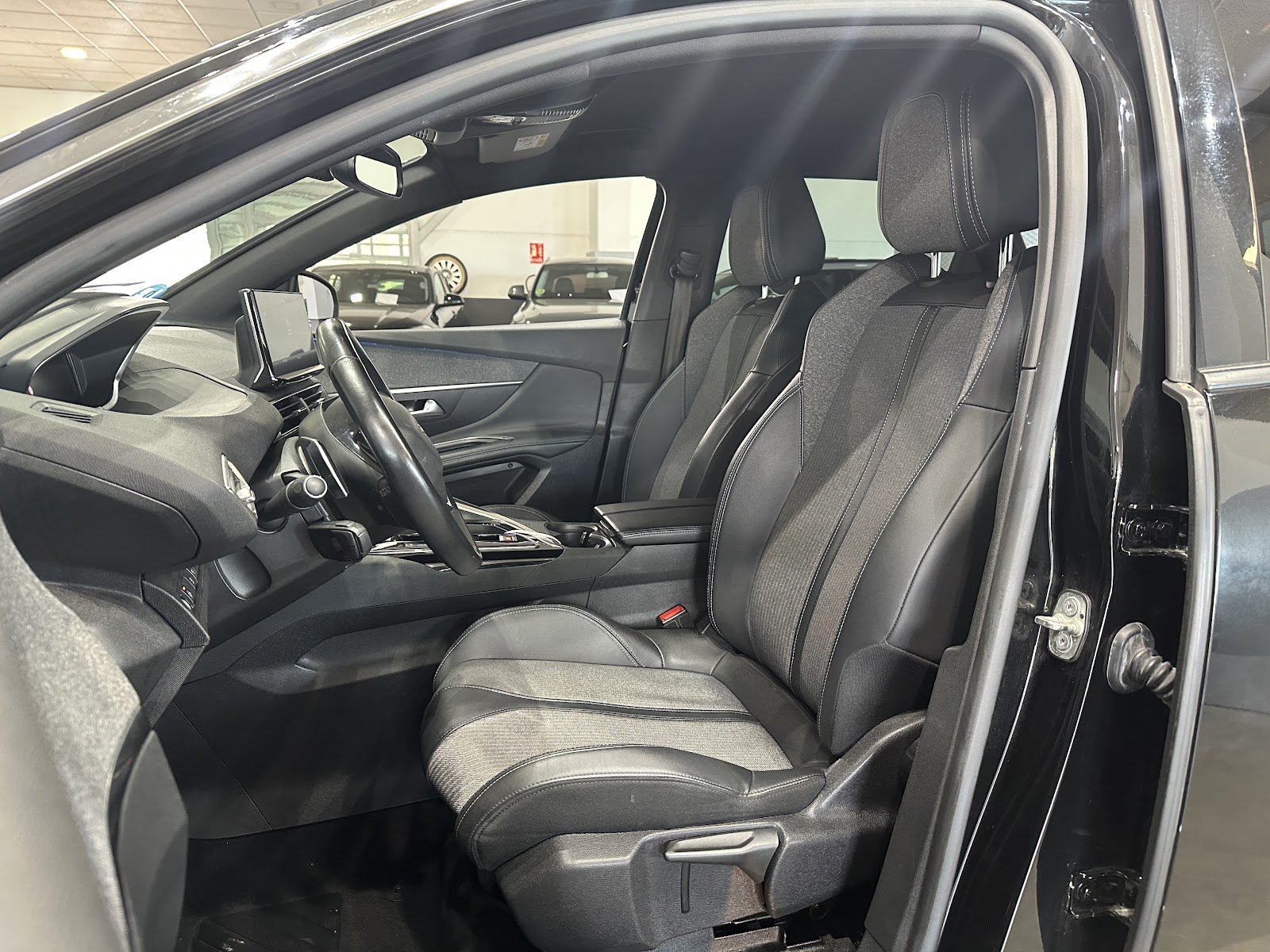 Foto 9 de PEUGEOT 3008 2023 en venta en CSV Motor BARCELONA