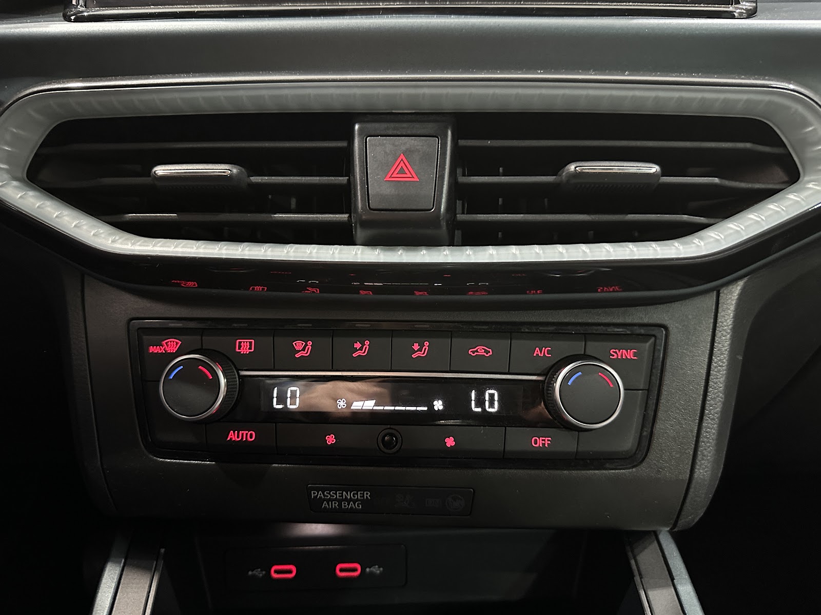 Foto 16 de SEAT ARONA 2022 en venta en CSV Motor VALDEFUENTES