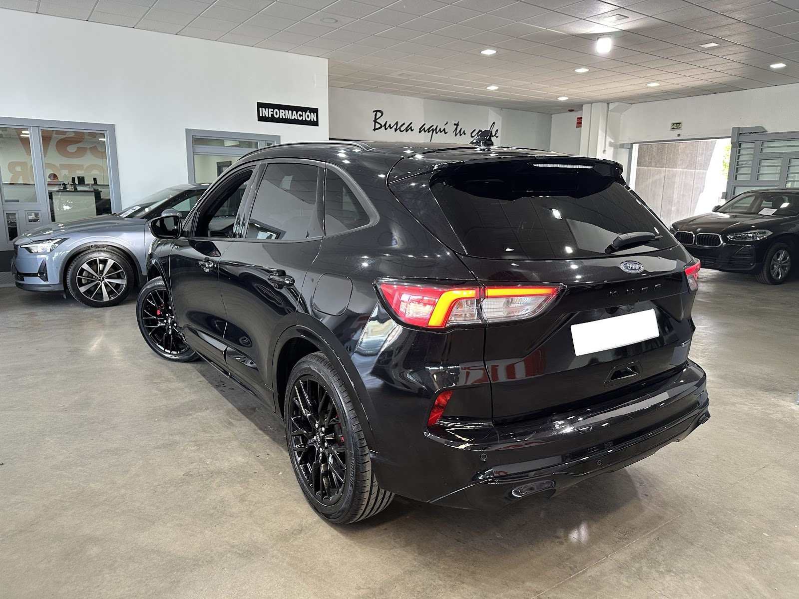 Foto 5 de FORD KUGA 2023 en venta en CSV Motor VALDEFUENTES