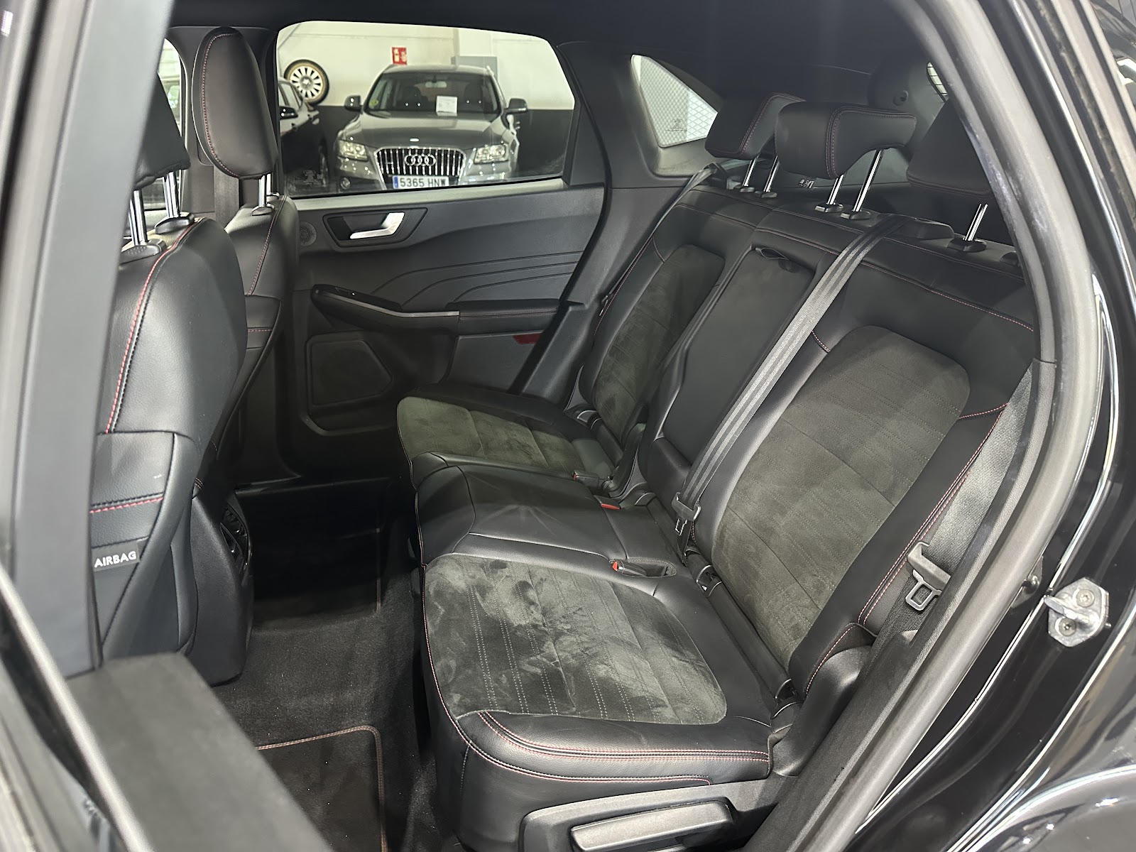 Foto 11 de FORD KUGA 2023 en venta en CSV Motor VALDEFUENTES