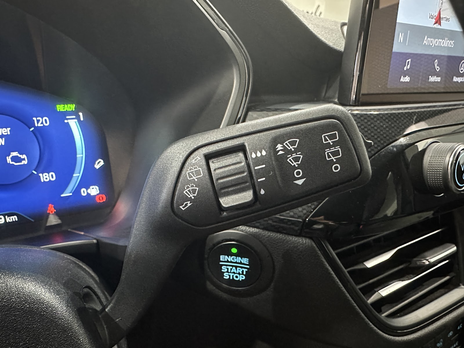 Foto 15 de FORD KUGA 2023 en venta en CSV Motor VALDEFUENTES