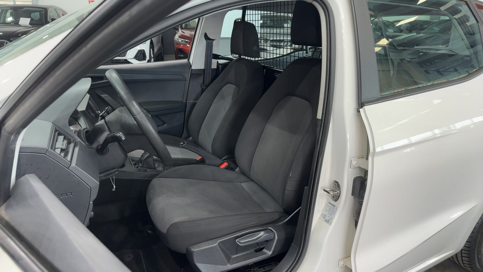 SEAT IBIZA — interior asientos delanteros | CSV Motor VALDEFUENTES