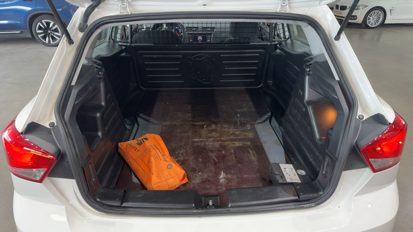SEAT IBIZA — vano motor | CSV Motor VALDEFUENTES