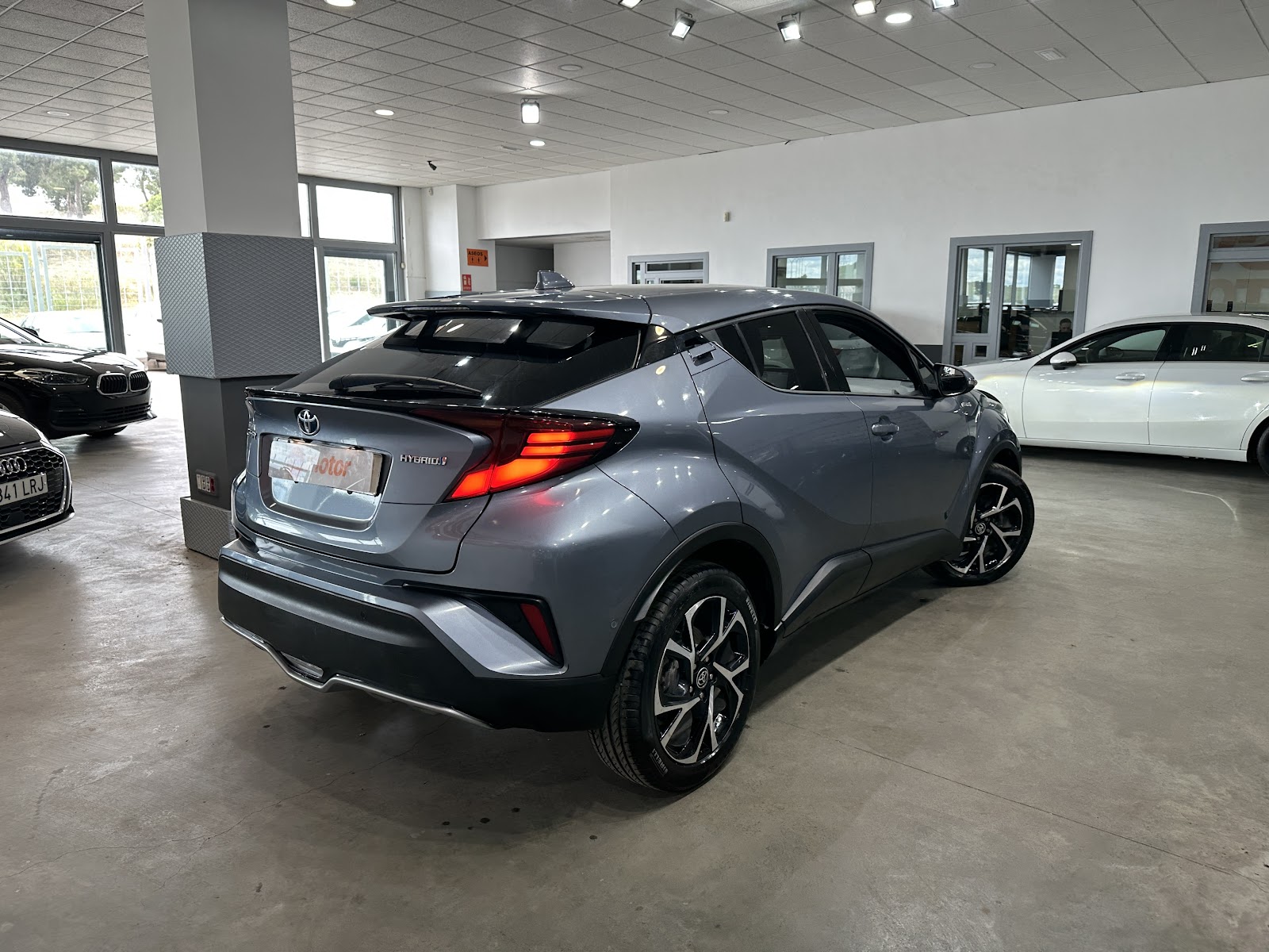 Foto 6 de TOYOTA C-HR 2020 en venta en CSV Motor BILBAO