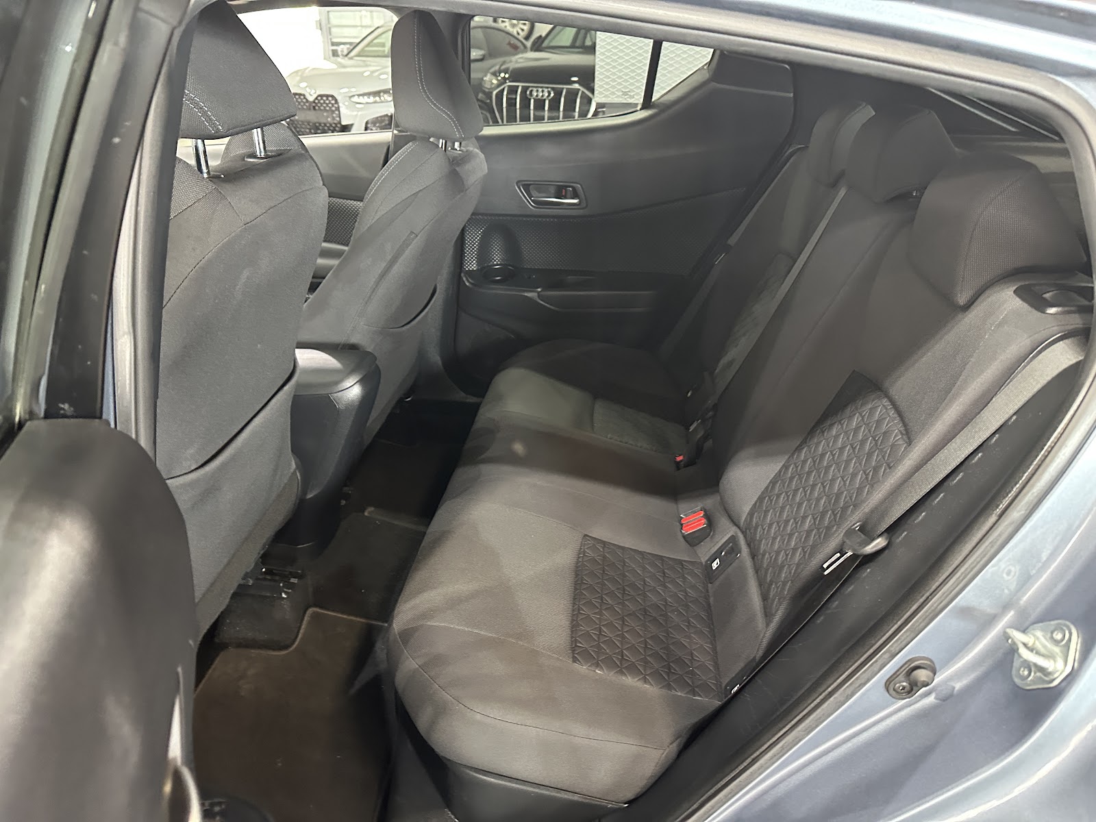 Foto 10 de TOYOTA C-HR 2020 en venta en CSV Motor BILBAO