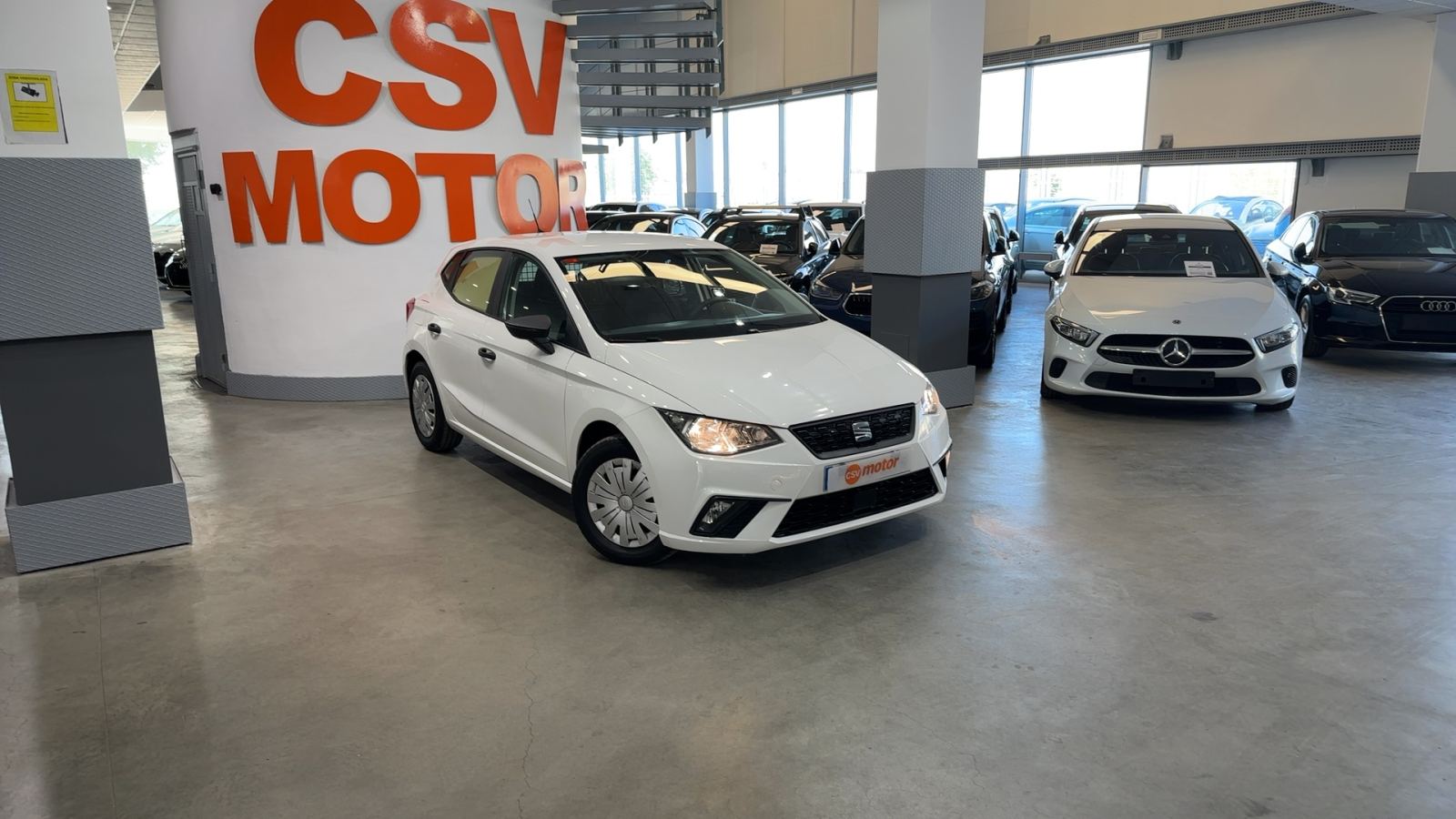 SEAT IBIZA — vista 3/4 delantera derecha | CSV Motor VALDEFUENTES