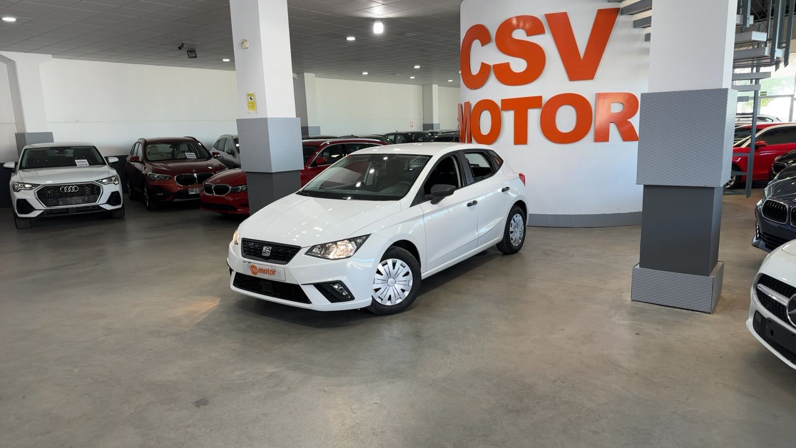 SEAT IBIZA — vista 3/4 delantera izquierda | CSV Motor VALDEFUENTES